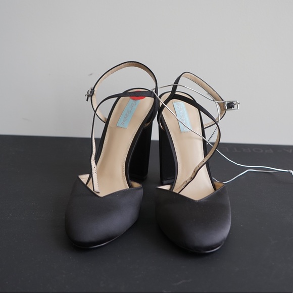 Satin shoes by Betsey Johnson - Picture 7 of 8